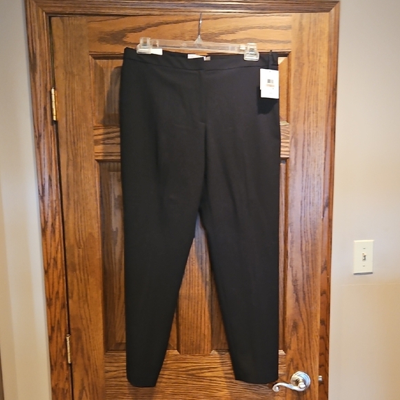 Calvin Klein Black Ankle Cropped Pants with Tapered Legs - Picture 1 of 5